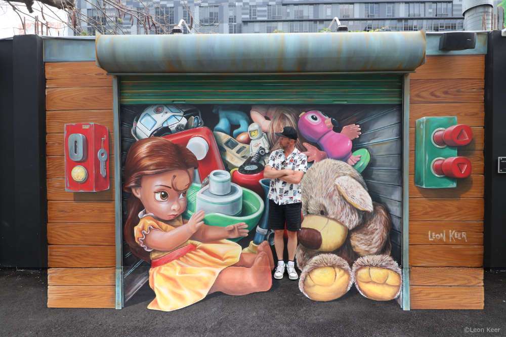 leonkeer-mural-3d-art-wynwoodwallsofficial-garage-door-streetart