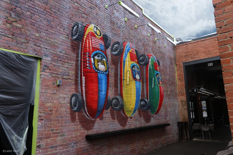 3d-mural-streetart-cars-pole-position-leonkeer