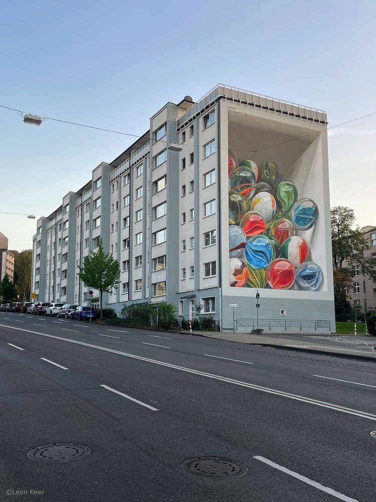 leonkeer-wuppertal-3d-mural-urban-streetart-Murmeln-knikkers-marbles-muurschildering