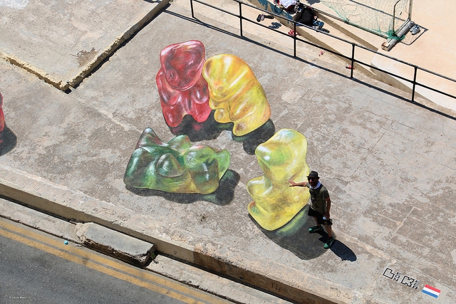 3d-streetart-gummy-bears
