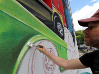 wip-leonkeer-mural-grenoble-recollection-streetart-fest-vintagecars