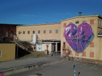 heart-wrapped-purple-rope-leonkeer-art-mural