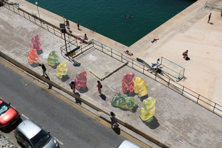 malta-gummy-bears-leonkeer-streetart