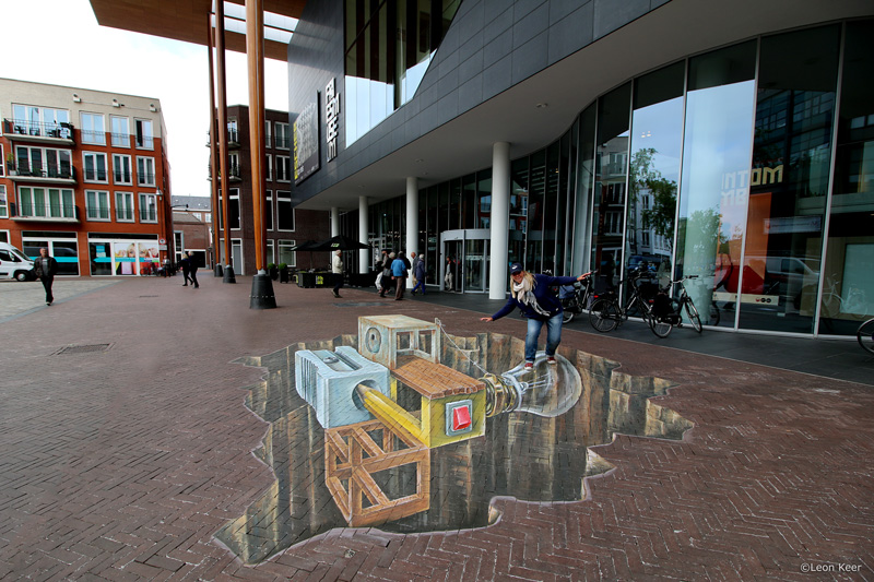 Fries Museum straatkunst straattekening door Leon Keer