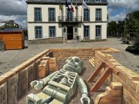 Leonkeer-3d-streetpainting-streetart-landerneau-giant-legoman-playfulness-skeleton