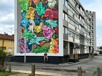 leonkeer-3dmural-laon-falling-gummybears-animals-candy-3d-muurschildering