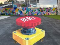 reset-button-miami-wynwoodwalls-artist-leonkeer-3d-streetart