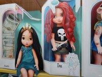 detail-mural-leonkeer-seven-sins-3d-anamorphic-dolls