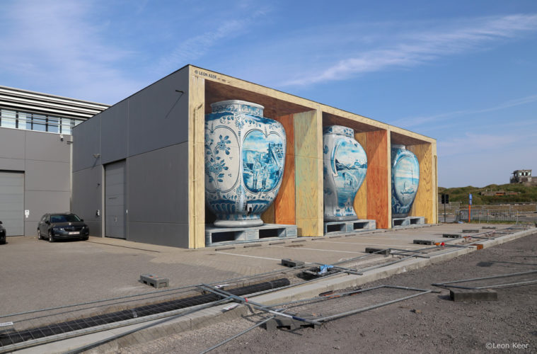 3D mural 'Fragile' crystal ship Ostende Belgium by Leon Keer