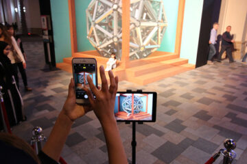 AR-sphere-leonkeer augmented reality 3D mural Dubai
