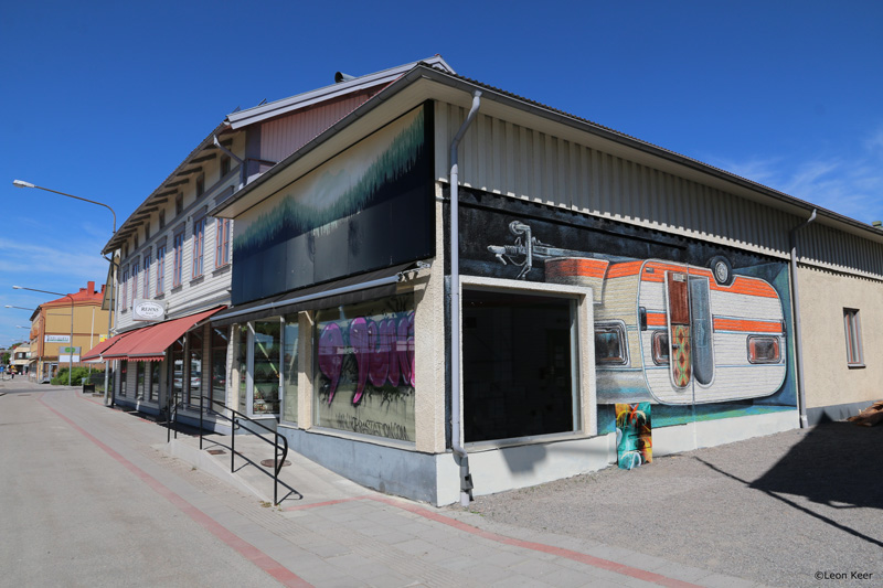 Anamorphic mural by Leon Keer