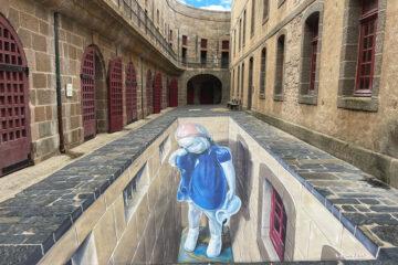 3D floor painting ‘MISFIT’ by Leon Keer