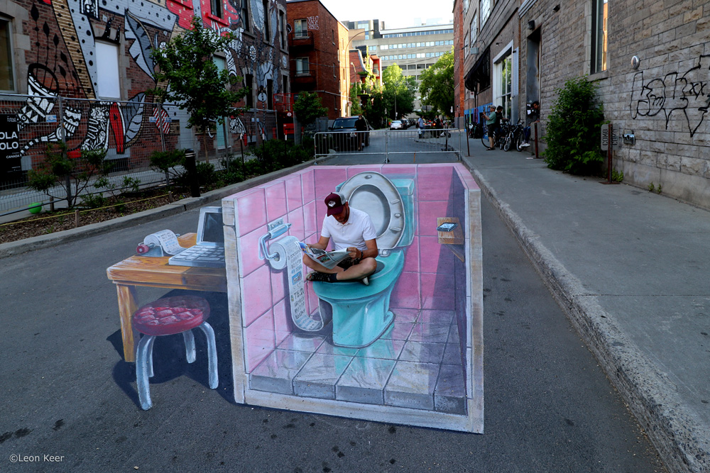 Leon Keer 3D streetpainting Fake News Montreal Mural Festival